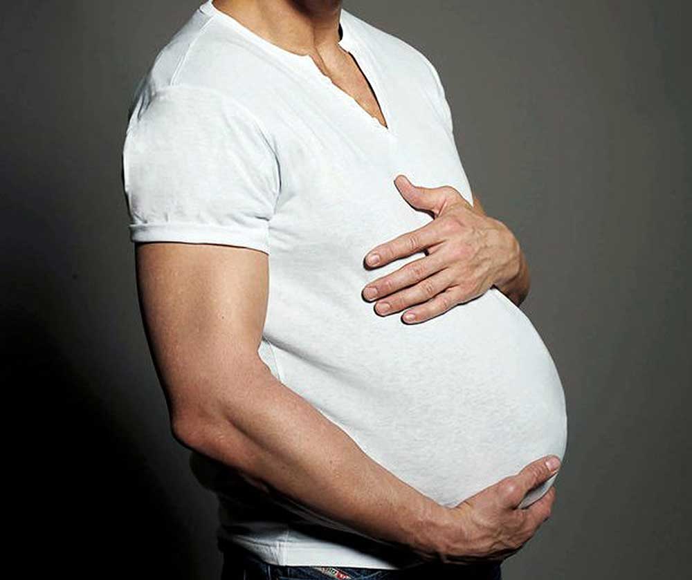 Где мальчик беременный. Беременные мужчины. Мужская беременность. Мужчины беременеют.