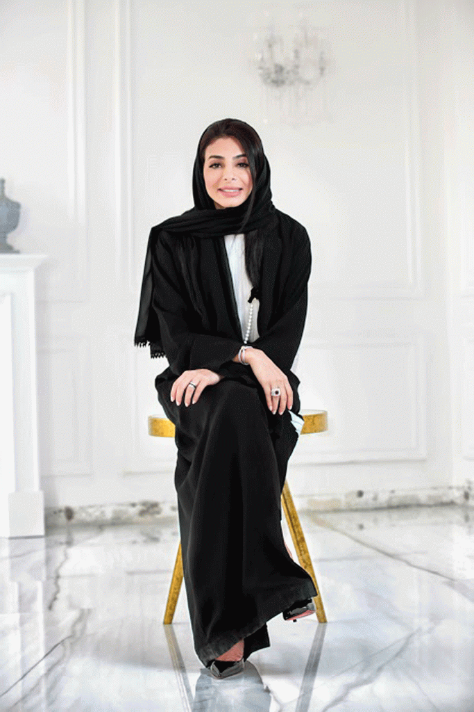 مهندسة الديكور نهلة مجلد أتمنى تصميم دار الاوبرا بأيد سعودية مجلة اقرا
